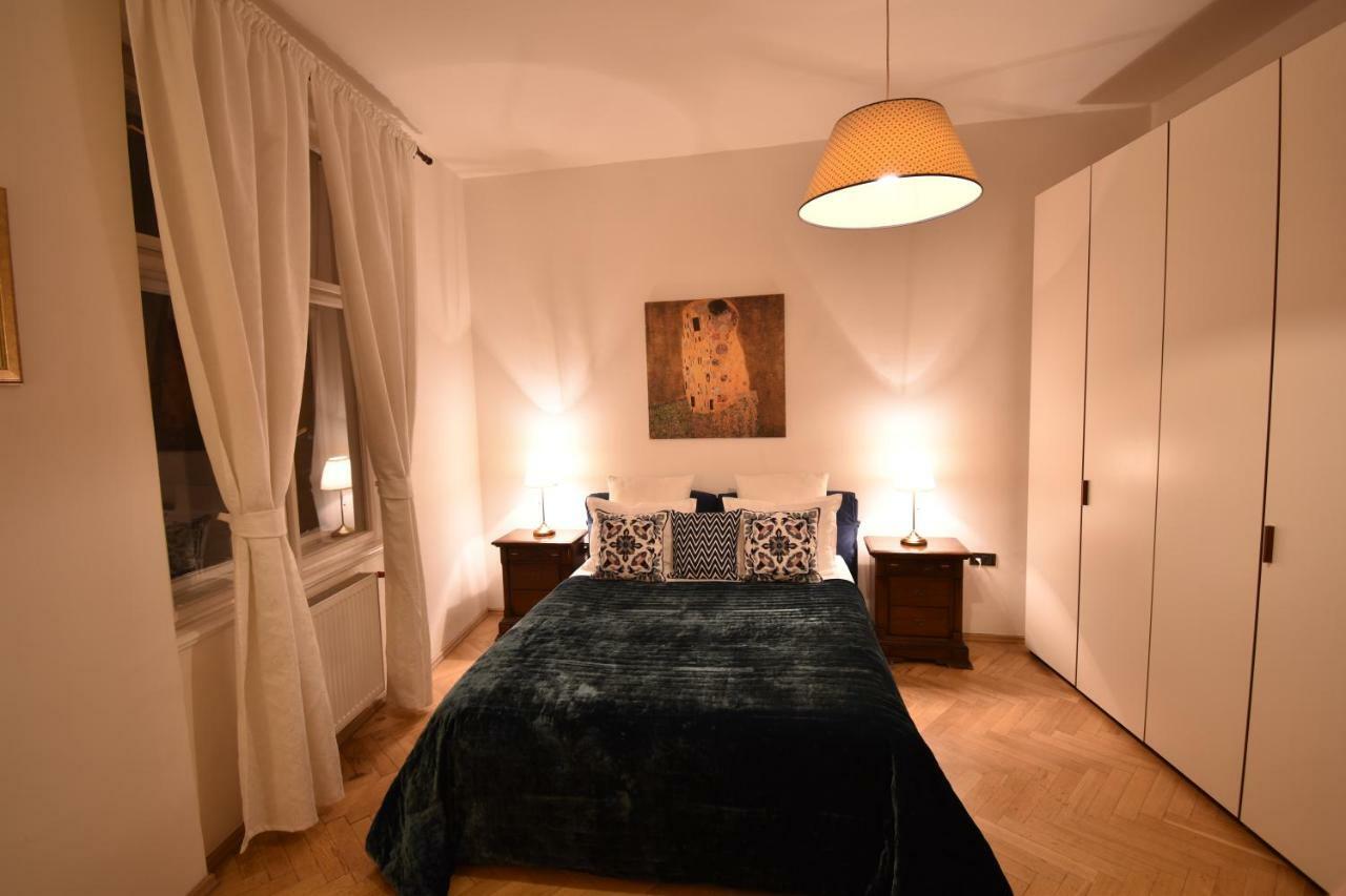 Cozy Flat By The Astronomical Clock Appartement Praag