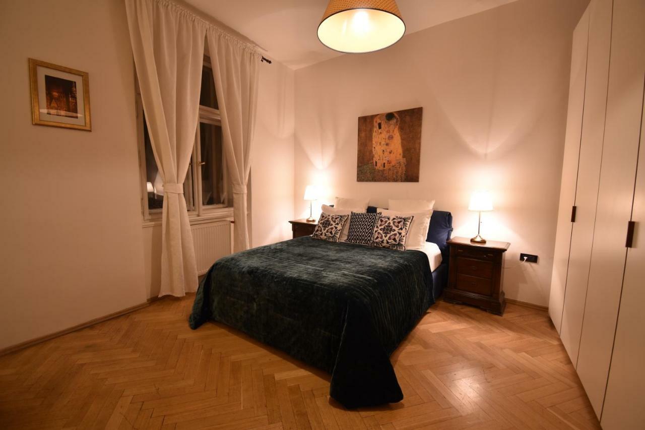 Cozy Flat By The Astronomical Clock Appartement Praag